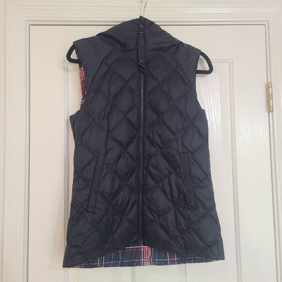 Lululemon The Fluffiest Down Reversible Plaid Vest Size 8 Outerwear Outdoor - Picture 2 of 12